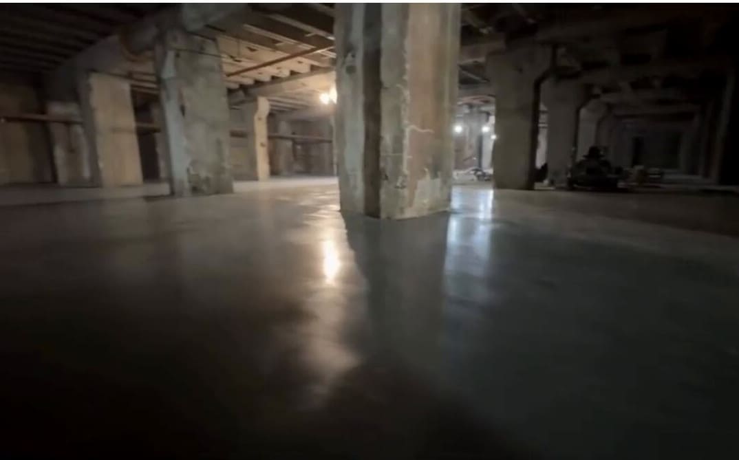 concrete pouring with polypropylene fiber reinforcement